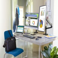 HP UC Wired Headset Casque sur-oreille filaire pour HP t628; EliteBook 1050 G1, 83 Poids Brut: 0,28 Kg HP UC Wired Headset Casque sur-oreille filaire pour HP t628; EliteBook 1050 G1, 83 Poids Brut: 0,28 Kg