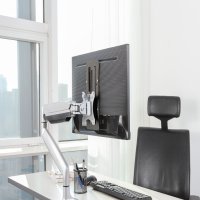 L'adaptateur NewStar, modèle FPMA-LIFT100BLACK, permet d'ajuster la hauteur d'un écran plat. L'adaptateur NewStar, modèle FPMA-LIFT100BLACK, permet d'ajuster la hauteur d'un écran plat.