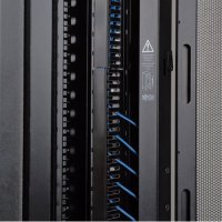 Armoire rack pour serveur de profondeur standard SmartRack 42U avec portes et panneaux latéraux Armoire rack pour serveur de profondeur standard SmartRack 42U avec portes et panneaux latéraux