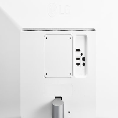 68.58 cm (27") , 4K UHD 3840 x 2160 px, HDR, 1.07B, 350 cd / m²,1000:1, FreeSync, 2 x HDMI, DisplayPort 1.2, 32 W, A 68.58 cm (27") , 4K UHD 3840 x 2160 px, HDR, 1.07B, 350 cd / m²,1000:1, FreeSync, 2 x HDMI, DisplayPort 1.2, 32 W, A