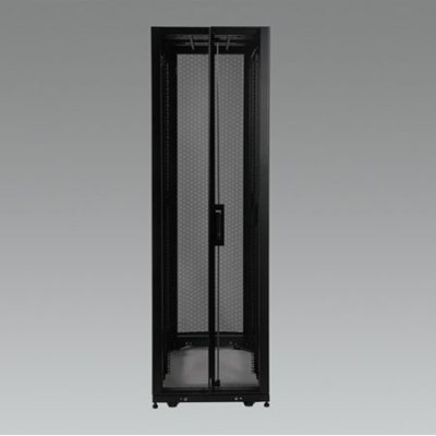 Armoire rack pour serveur de profondeur standard SmartRack 42U avec portes et panneaux latéraux Armoire rack pour serveur de profondeur standard SmartRack 42U avec portes et panneaux latéraux